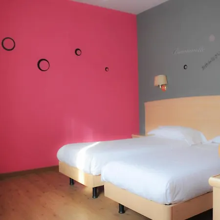 Marco Effe Hotell 3*